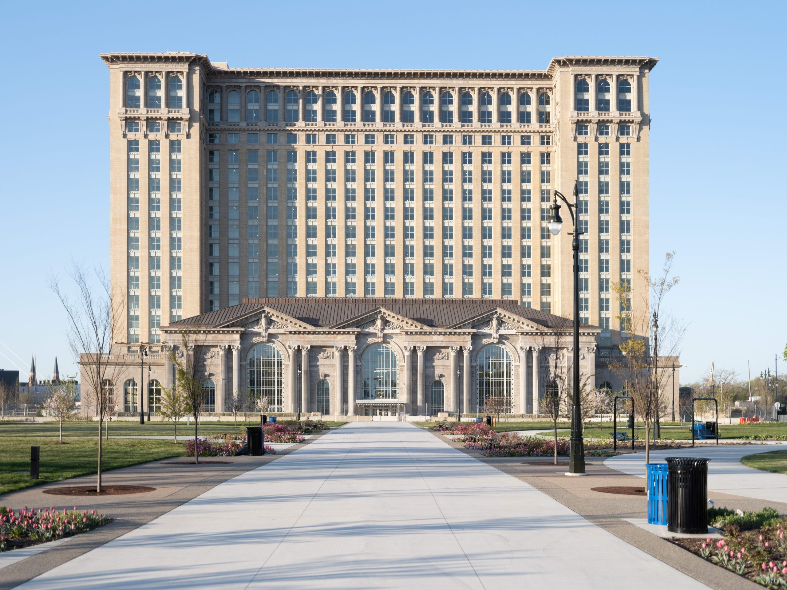Michigan Central's New residency pays Detroit artists $30,000 to make things