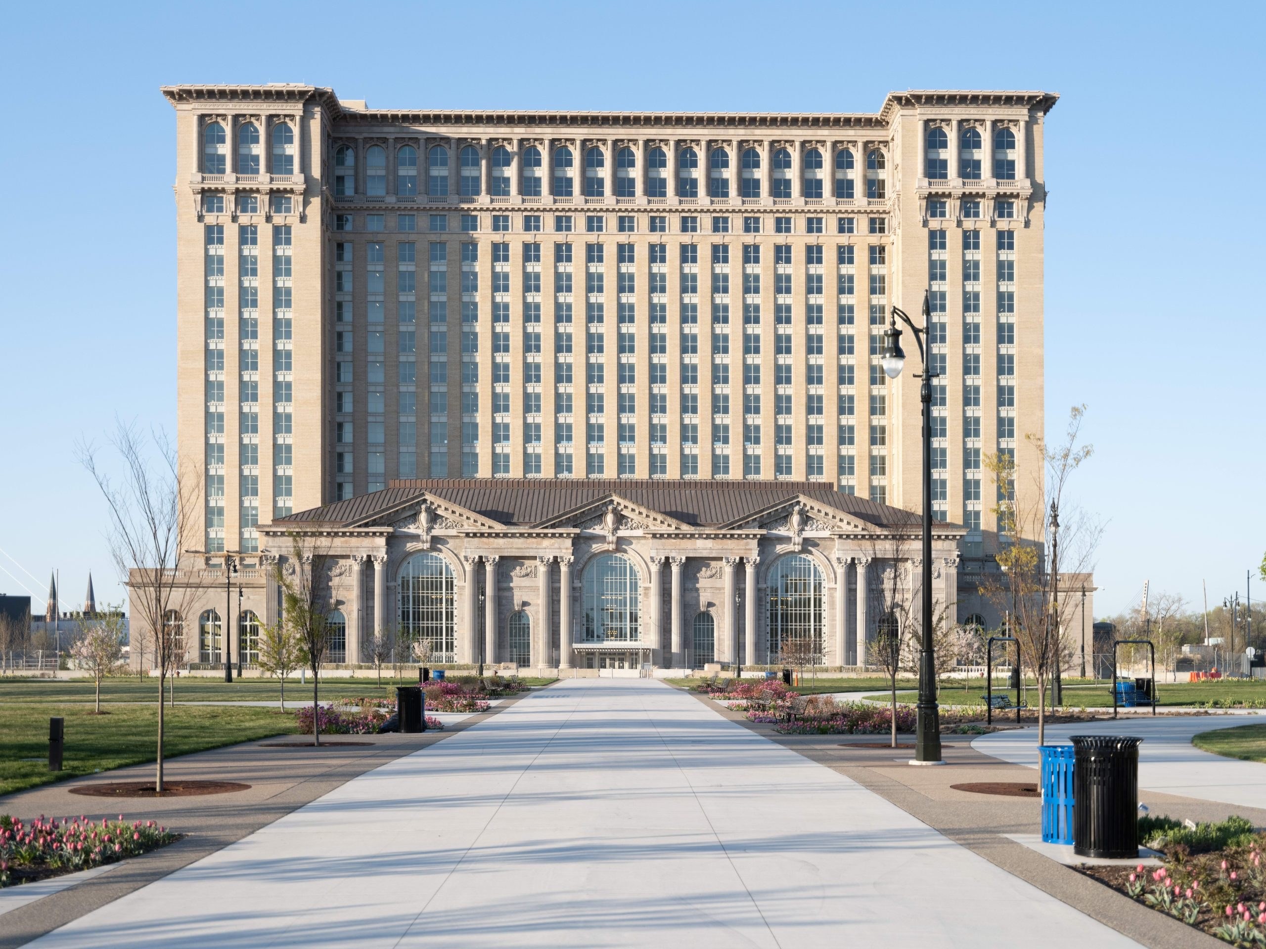 Michigan Central's new residency pays Detroit artists $30,000 to make things