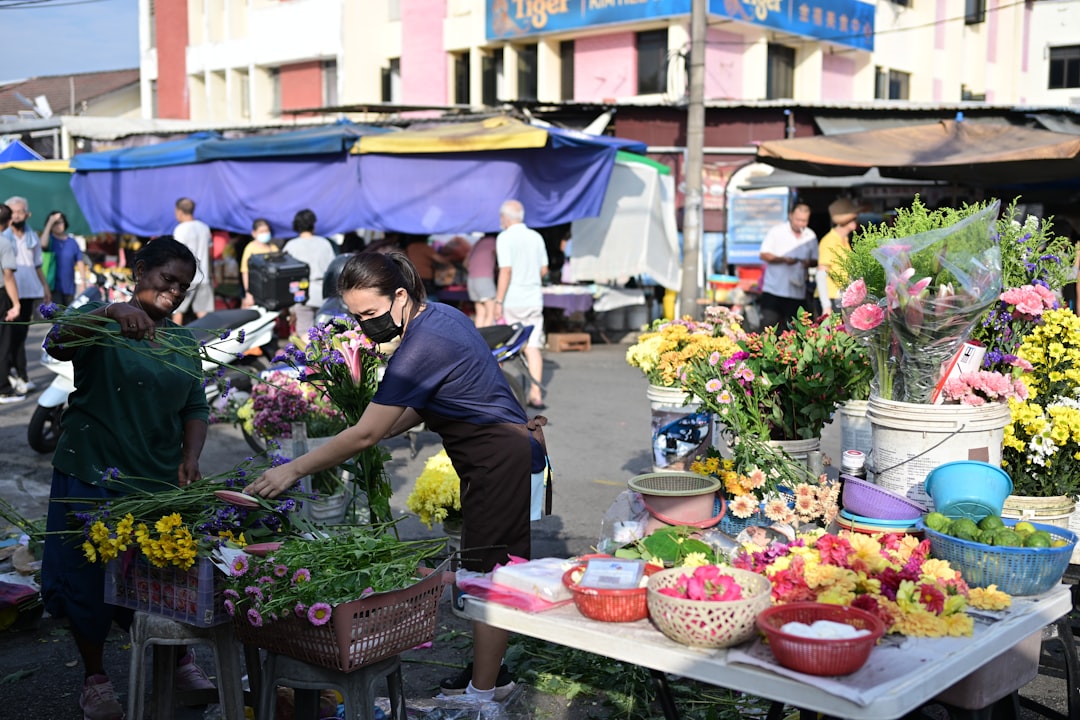 Flower Day brings 80 growers and a full Sunday of plant-hauling to Eastern Market