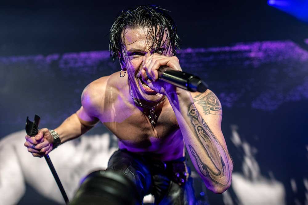 Yungblud opened his 2026 world tour with a sold-out night at Freedom Hill