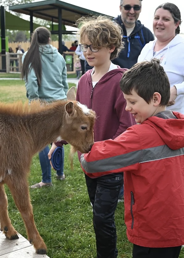 The Fred and Barbara Erb Discovery Trails open at The Detroit Zoo