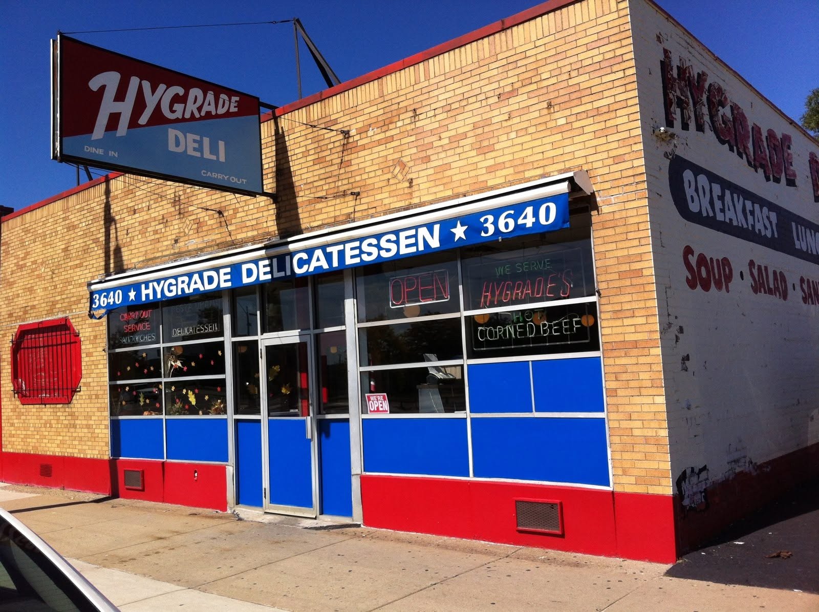 Hygrade Deli's corned beef is coming back to Michigan Avenue, with an October reopening in the works